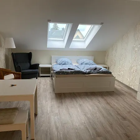 Gasthof Zwei Zimmer mit Bad für vier Personen Neddemin
